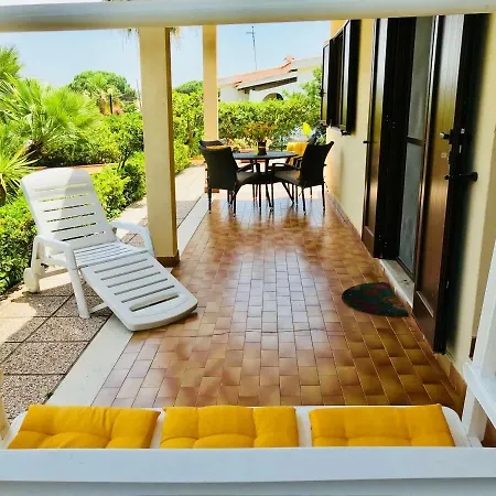 בית נופש Ro Porto Columbu - Perd'E Sali