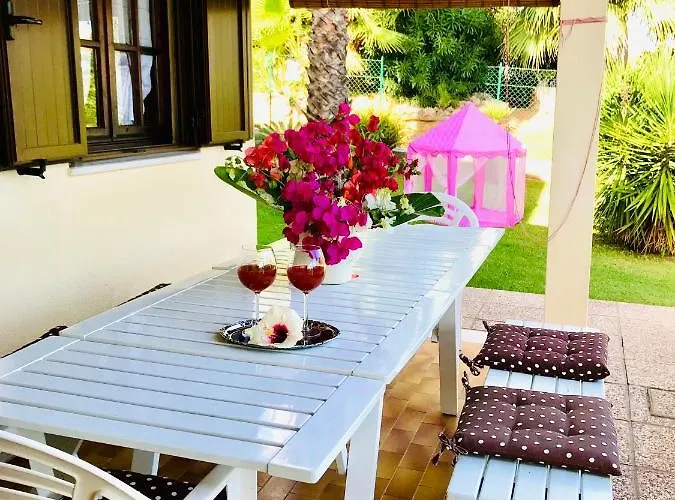 Vakantiehuis Ro Porto Columbu - Perd'E Sali