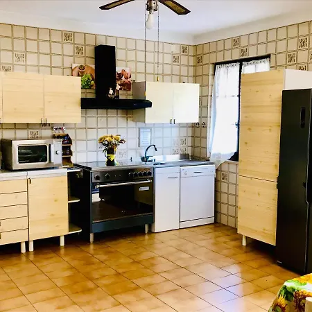 Ro Dom wakacyjny Porto Columbu - Perd'E Sali